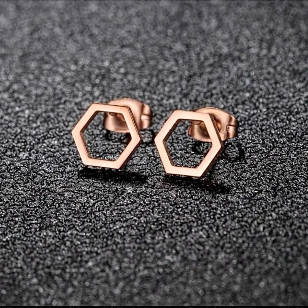 NEW Dainty Hexagon stud Earrings in Rose Gold color - Boutique - Picture 4 of 7